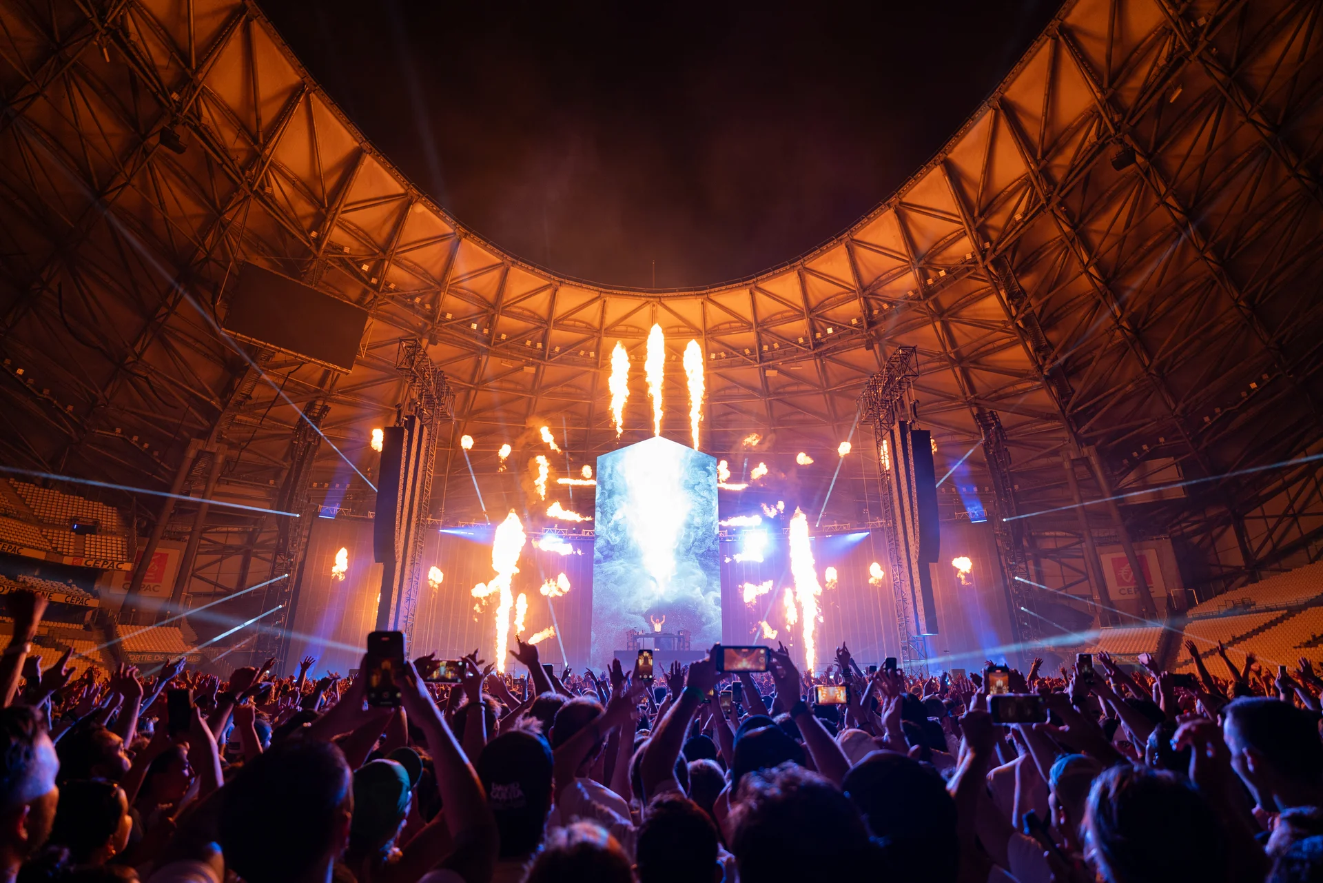 David Guetta concert powered by Adamson System Engineering Loudspeakers